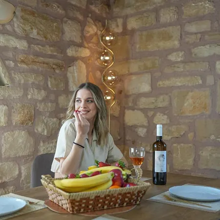 Sundaymar Stone House With Private Hot Tub Апартаменты