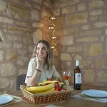 Sundaymar Stone House With Private Hot Tub 아파트