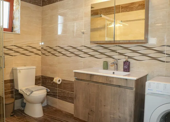 Sundaymar Stone House 하니아